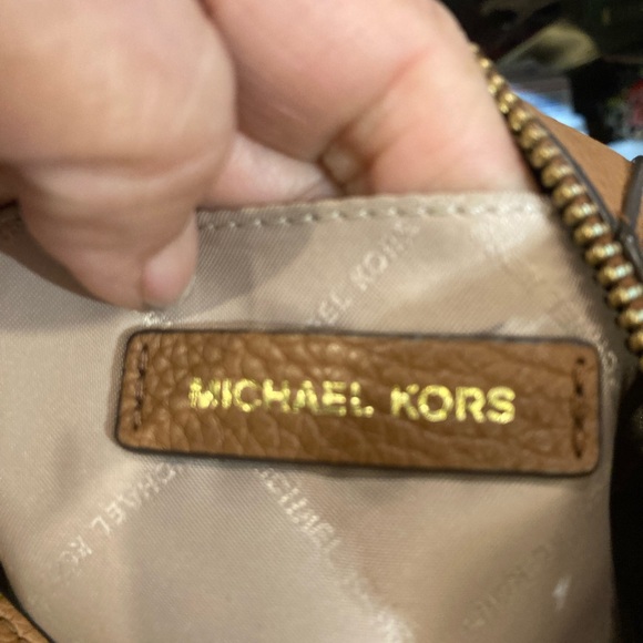 Michael Kors Brown Pebbled Leather Studded Strap Hobo Shoulder Bag MK Charm - Picture 6 of 7